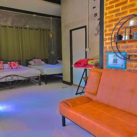 Falik Farm Stay Phra Nakhon Si Ayutthaya Exterior photo