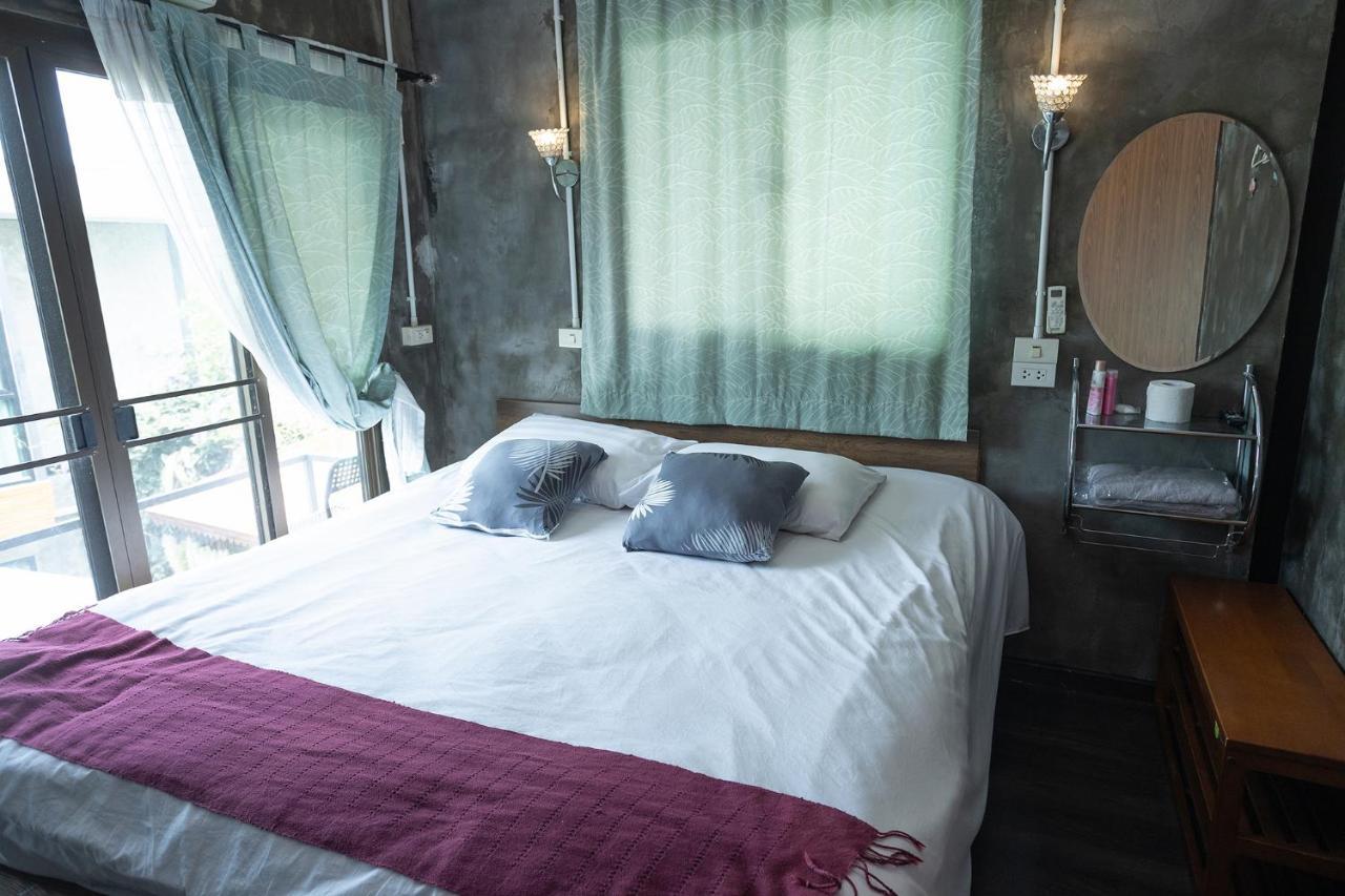 Falik Farm Stay Phra Nakhon Si Ayutthaya Exterior photo